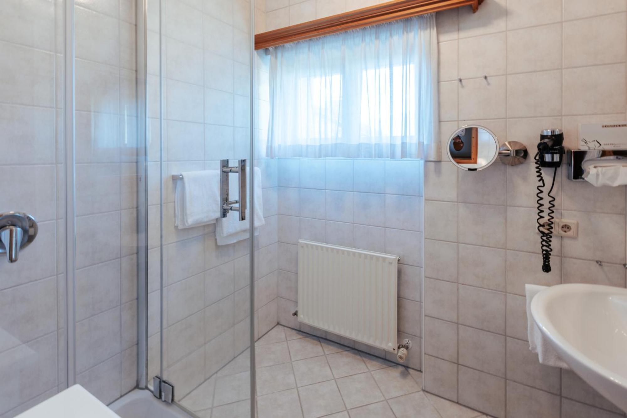 Biohotel Schweitzer Mieming Zewnętrze zdjęcie